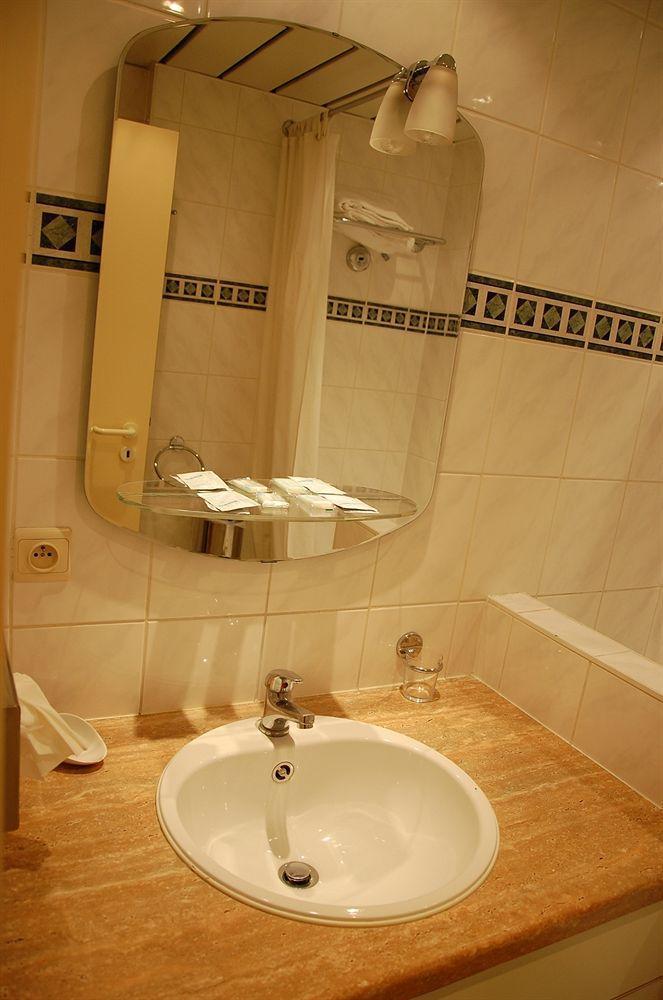 Hotel Agenda Louise Brussel Bagian luar foto